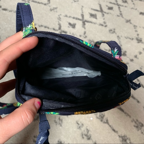 NWT Vera Bradley Mini Hipster Toucan Party - Picture 3 of 3